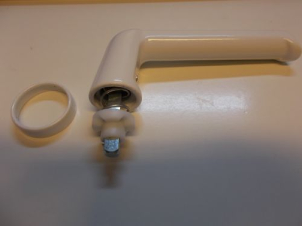 Schüco Steckgriff für Metallfenster in weiß