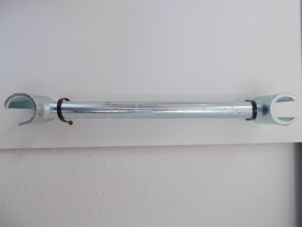 Y Bandrichteisen, für Brandschutztüren und andere Stahltüren mit angeschweißten Bändern, Maulweite 28,5 und 27,5 mm