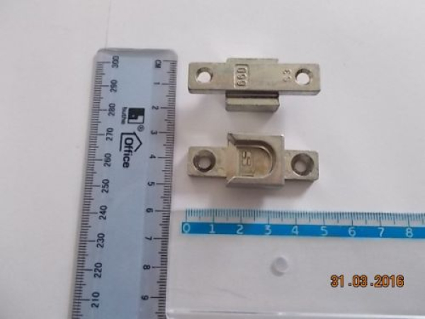 Siegenia Schließblech A0660 TS