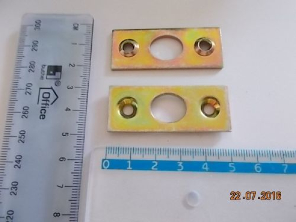 Schliessblech für Kantenriegel 15 x 40 mm