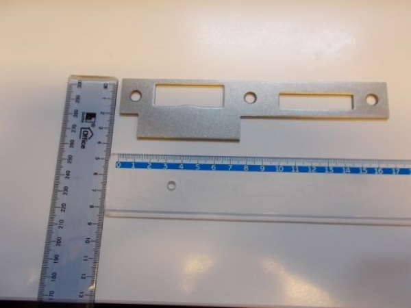 ZT-Lappenschließblech käntig 170 mm rechts/links Alu lackiert
