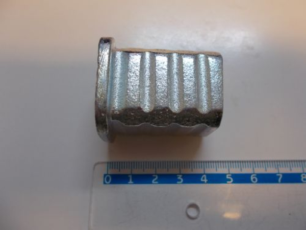 Bodenhülse (Steinbüchse) für Tortreibriegel zum Einlassen in den Boden, für 10 er Tortreibriegel